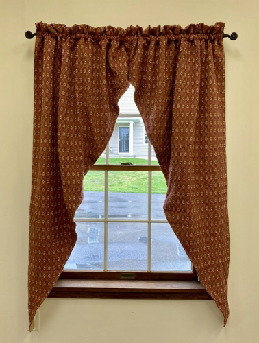 CHERRY BLOSSOM RED/LINEN SAVANNAH CURTAIN
